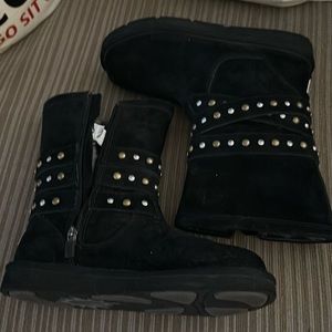 Ugg. Size 8 ankle boots